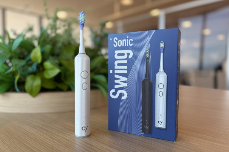 DHが本音でレビュー！「Ci Sonic Swing」は本当に使える電動歯ブラシ？5名のプロが徹底座談会